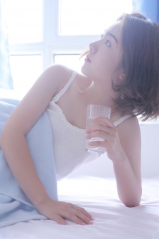 九色PORNY真實丨首頁