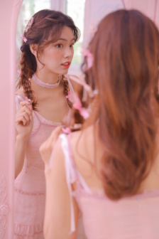 閨蜜老公在部隊帶我去部隊的小說