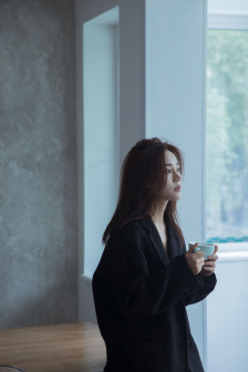 出門忘穿胸罩乳頭凸起怎么辦