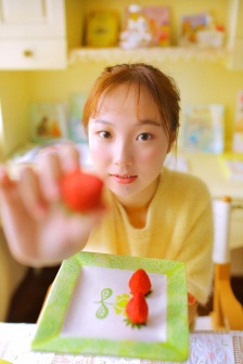 何潤東妻子曬美照