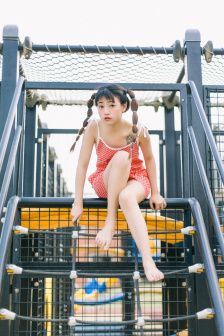 出國嬌妻被4個老外玩慘了