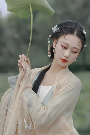 狼狼色嚕嚕狼狼狼狼色綜合久