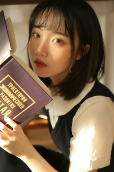 皇帝往下邊塞玉器見客