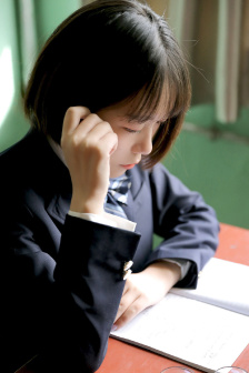 精品久久久久中文字幕