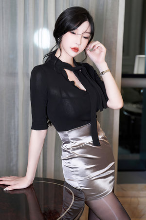 強行扒開腿擠入春藥雙性