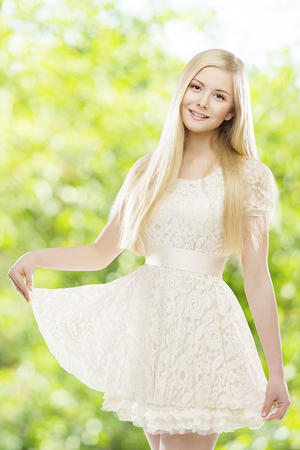 扒開屁股H小男生上課