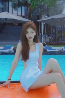 他的花蒂被揉得又紅又腫怎么回事