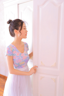 女子赤身跳舞視頻