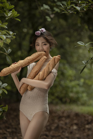 打撲克牌的劇烈運動視頻真實