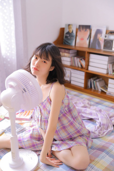 《女生日記》在線觀看