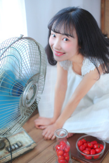 歐美又粗又硬免費視頻