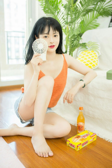 老師沒戴套子C了我一天視頻