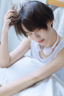 接墜落小孩被砸暈