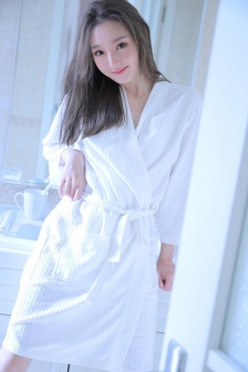 吃雪白的扔子視頻大