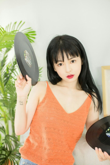 三個人玩黑白配有幾種可能