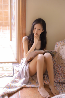 男同桌硬了把我內褲也脫了