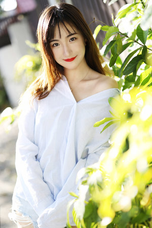 在異世界淪為生育機器的小說