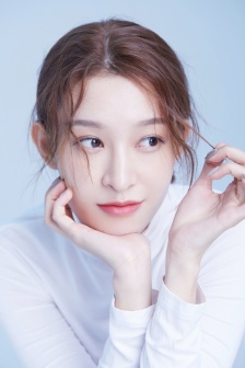 云纓拿槍獎勵自己圖片