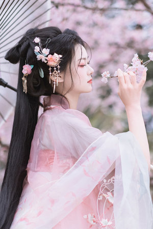 被扣到眼神失焦