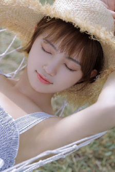 90歲肥老奶奶毛毛外套