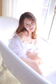 國產精品_羞羞答答麻豆