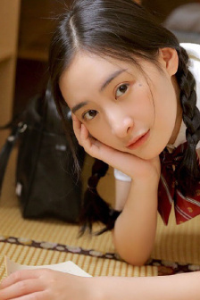 女孩發育圖片(真人)