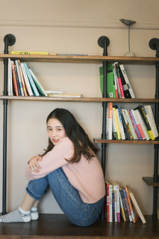 兩個人輪流上24小時的班